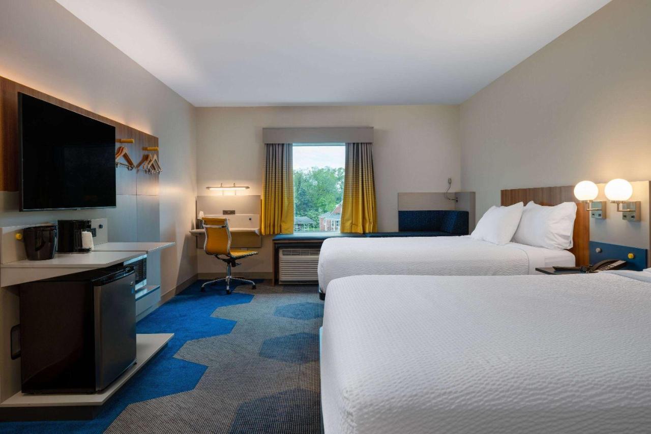 Microtel Inn & Suites By Wyndham Winchester Ngoại thất bức ảnh