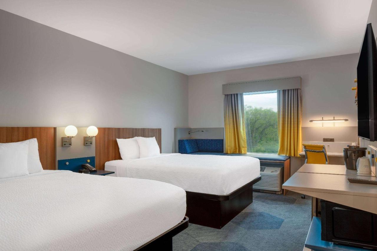 Microtel Inn & Suites By Wyndham Winchester Ngoại thất bức ảnh